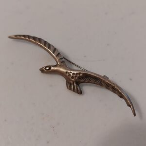 Sterling Silver Mexico Vintage Petite Flying Gliding Eagle Bird Brooch Pin
